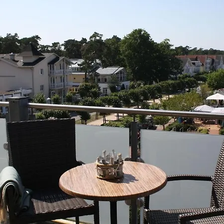 In With Swimming Pool בית נופש באבה