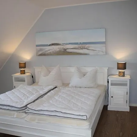 In With Swimming Pool בית נופש *